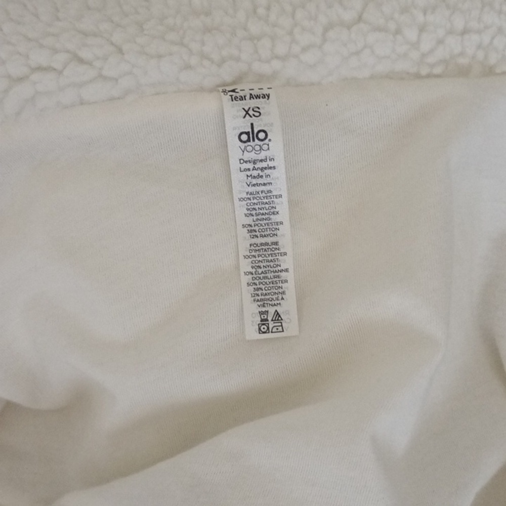 ALO Yoga Foxy Sherpa Jacket Ivory Size XS - Picture 10 of 12